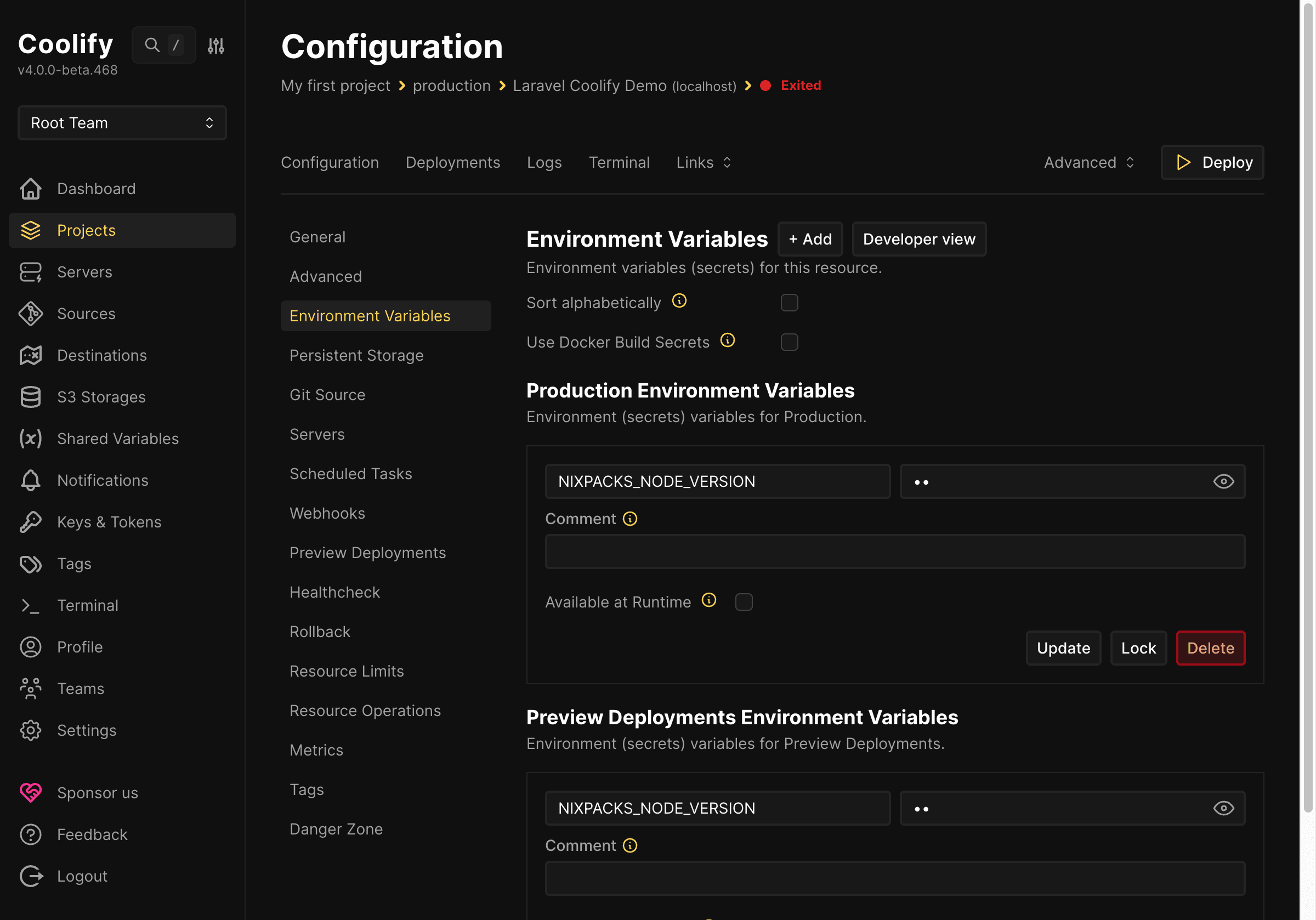 Tab biến môi trường trên Coolify
