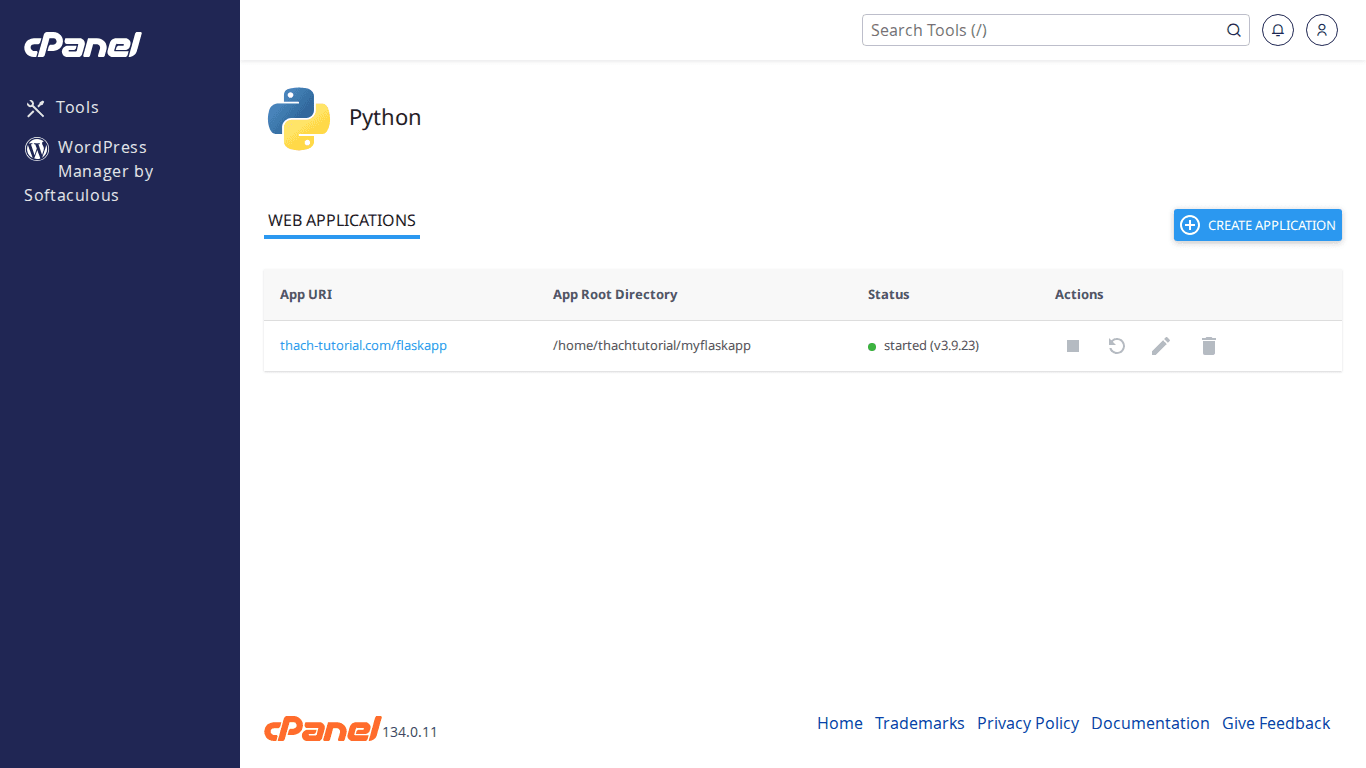 Giao diện Setup Python App trên cPanel hiển thị ứng dụng Flask đã tạo